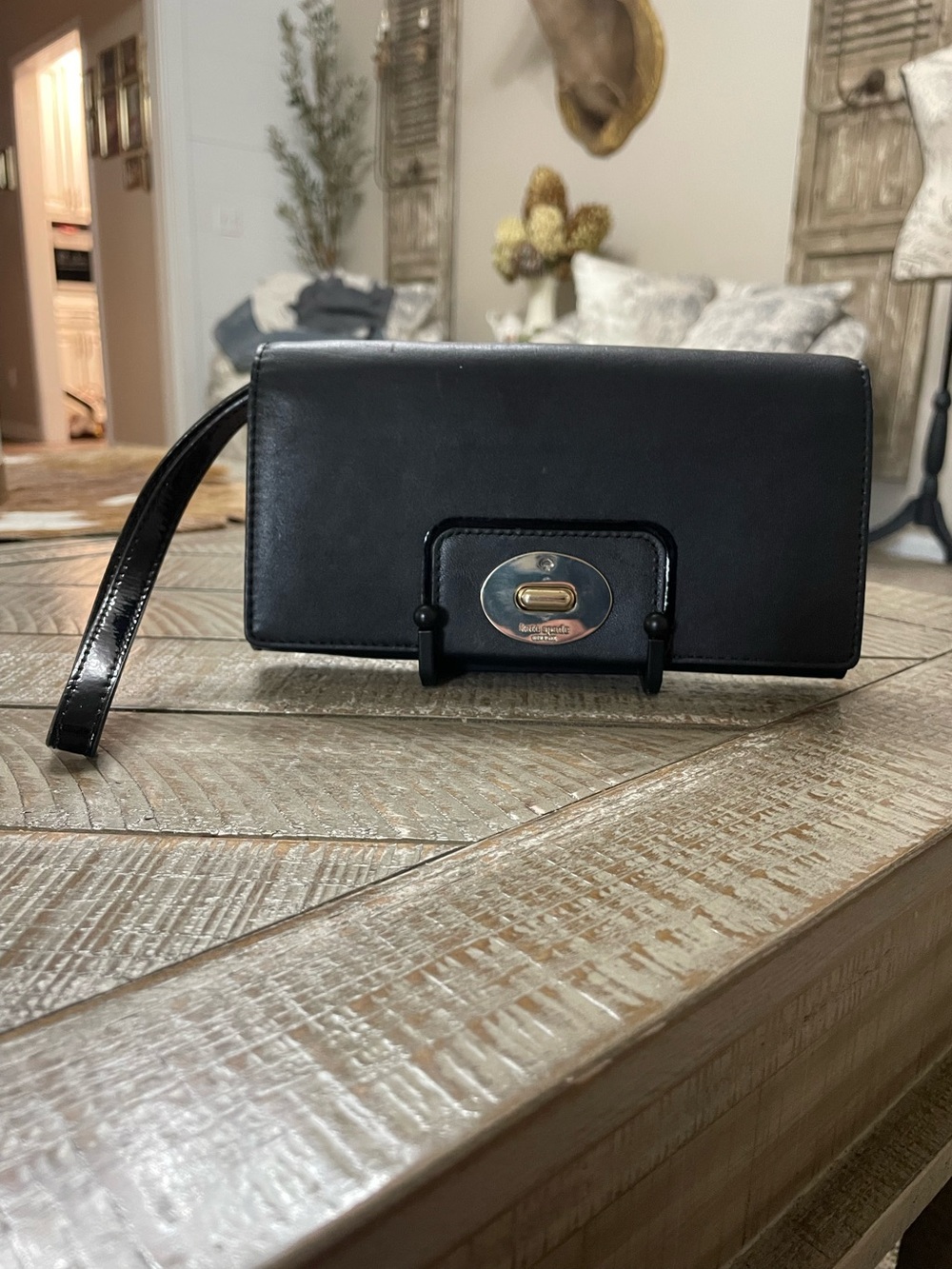 Kate Spade Hampton Road Mara Turnlock Wristlet Wallet